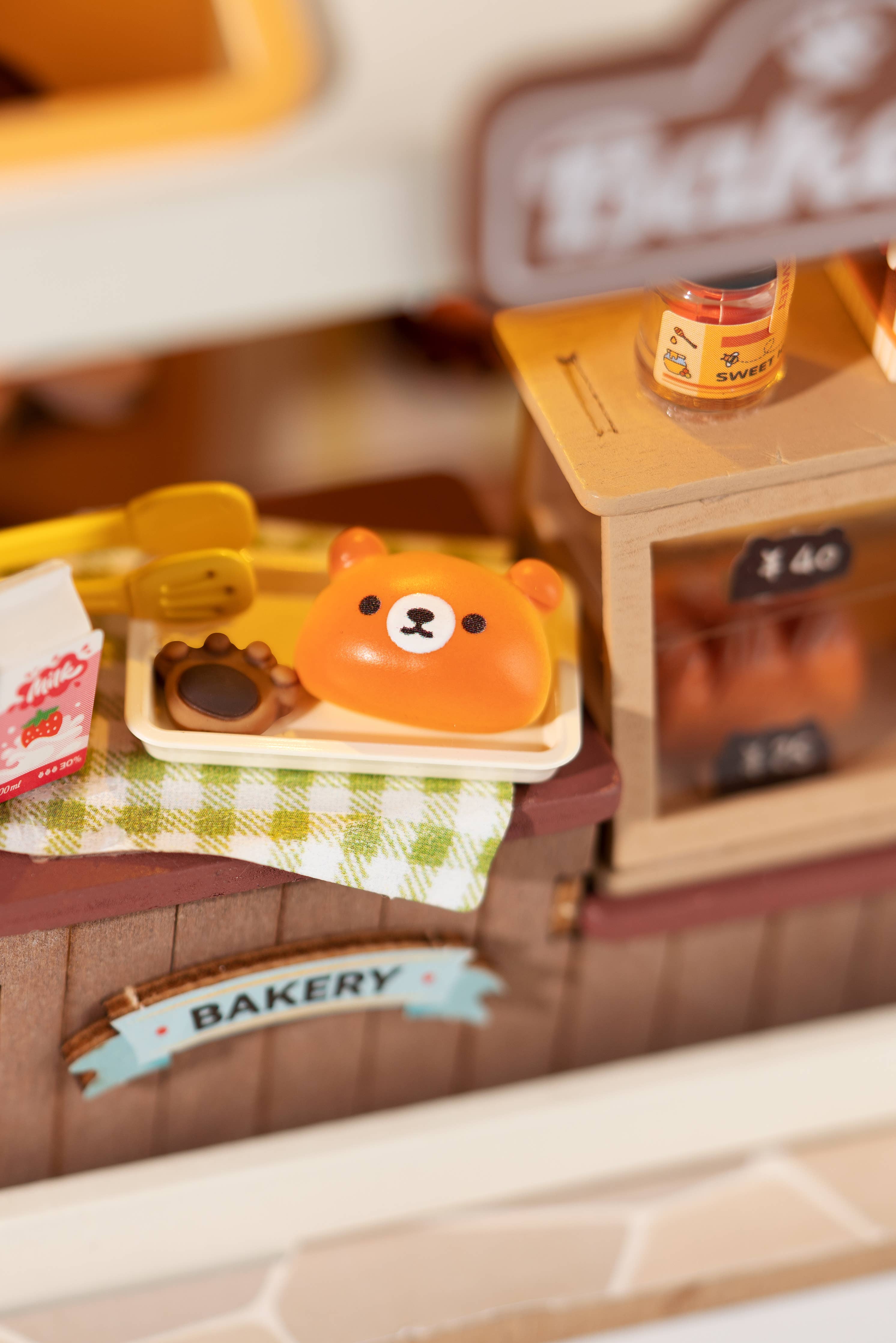 DS033 Teddy's Breadbox ROBOTIM Rolife DIY Miniature House