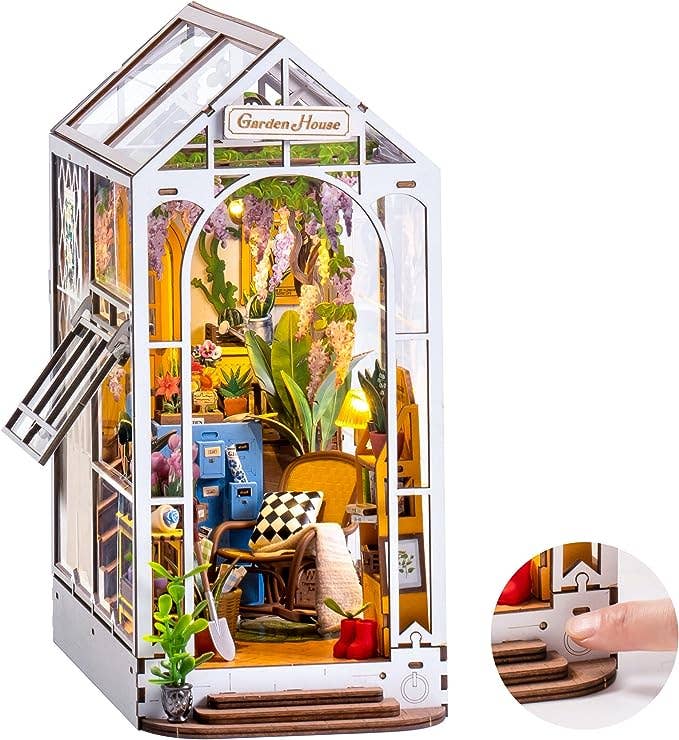 Garden House Rolife Book Nook Kit DIY Miniature