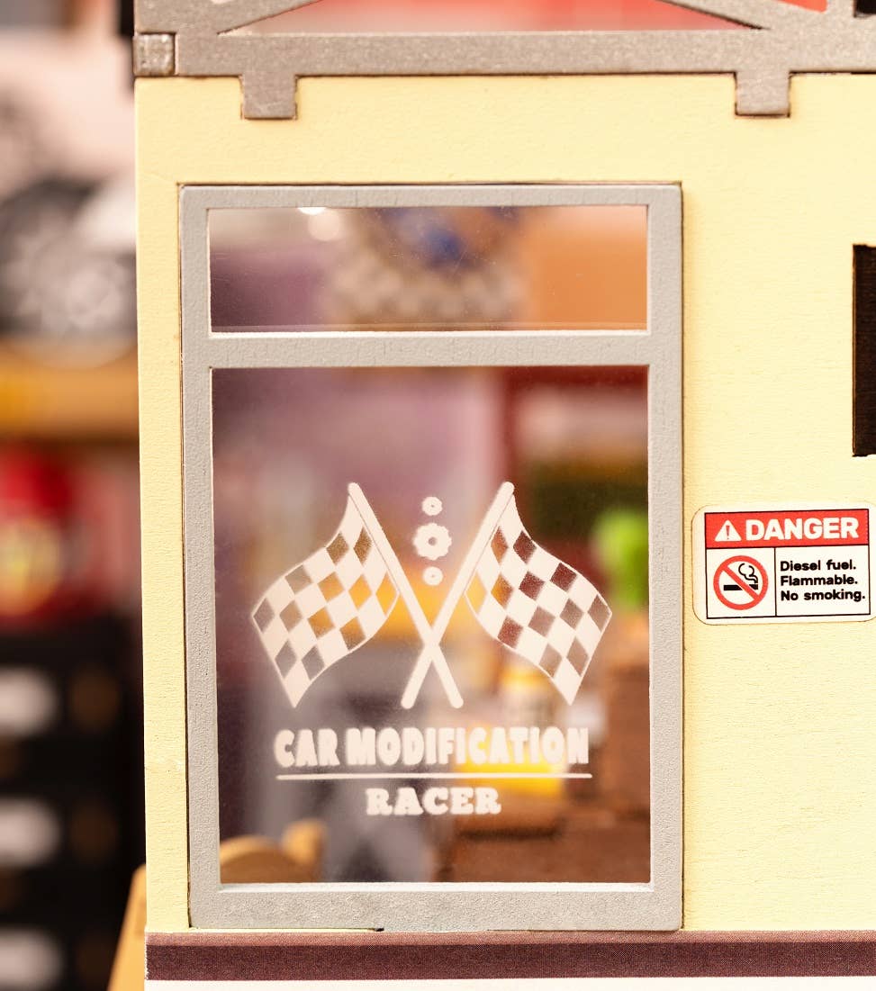 Garage Workshop ROBOTIM Rolife DIY Miniature House Kit