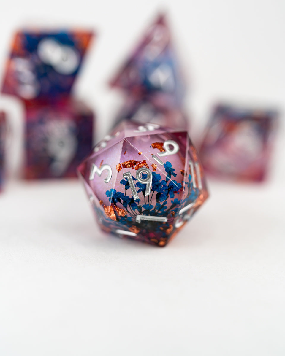 Memento Mei | 7 Piece Liquid Core Dice Set - Emberglow Gaming