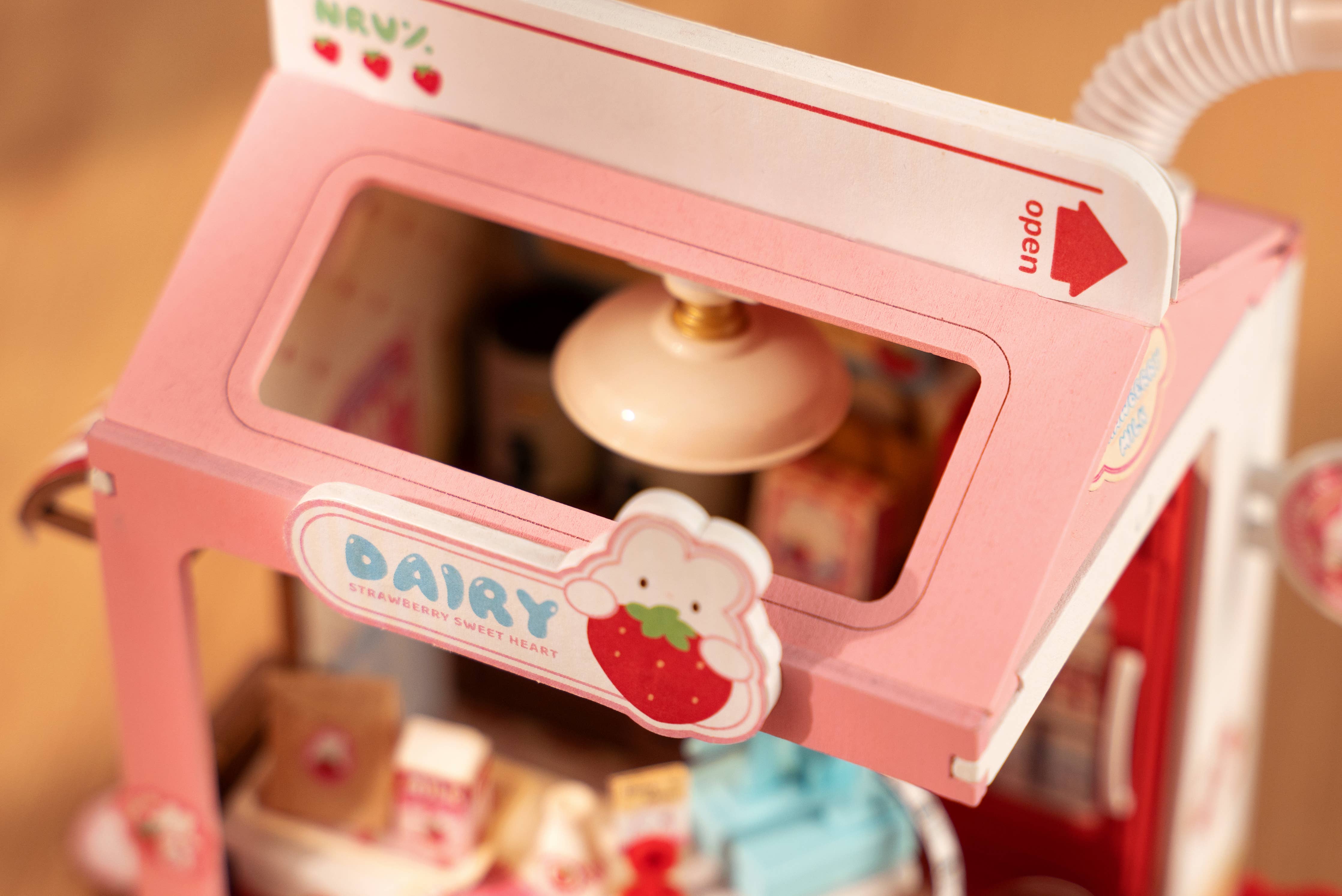 Strawberry Milk Box ROBOTIM Rolife DIY Miniature House