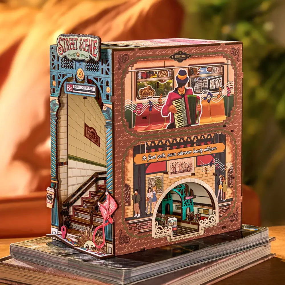 TGB13 Rolife Rolife Street Scene DIY Book Nook