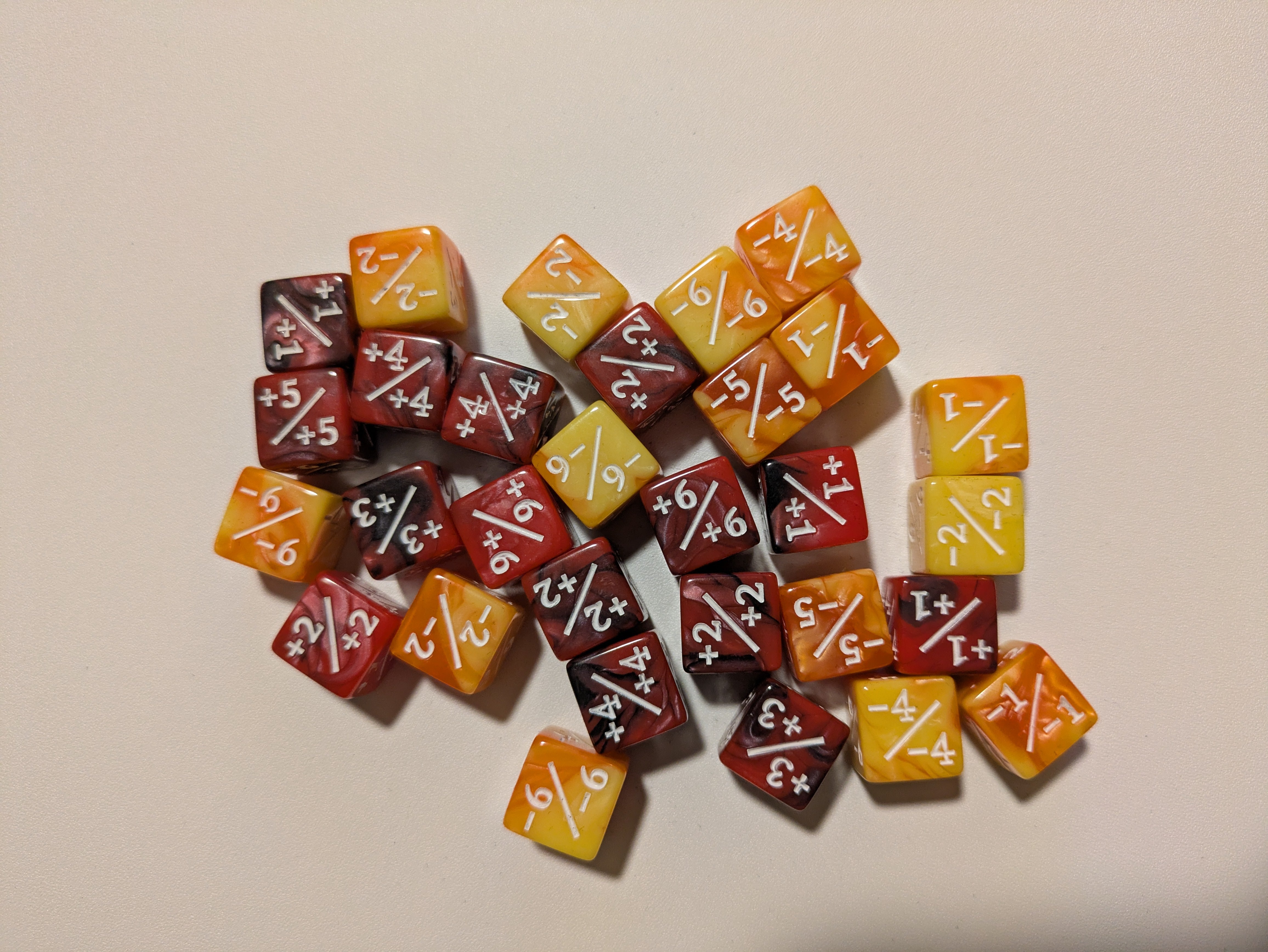 Magic the Gathering: +1/-1 Dice, 12 mm, set of 30