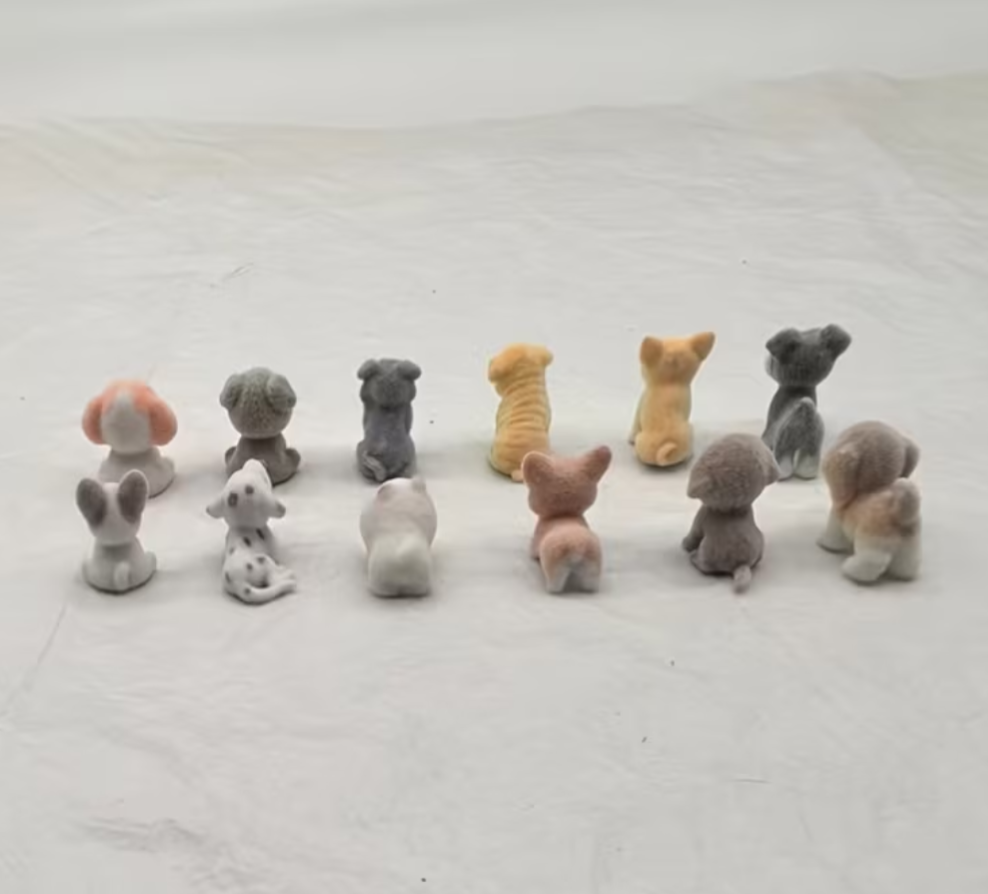 Magic The Gathering: Dog Token Miniature (Random Type)