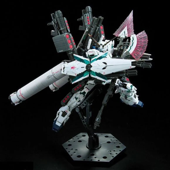 Gundam: Full Armor Unicorn RX-O Model Kit - [RG]