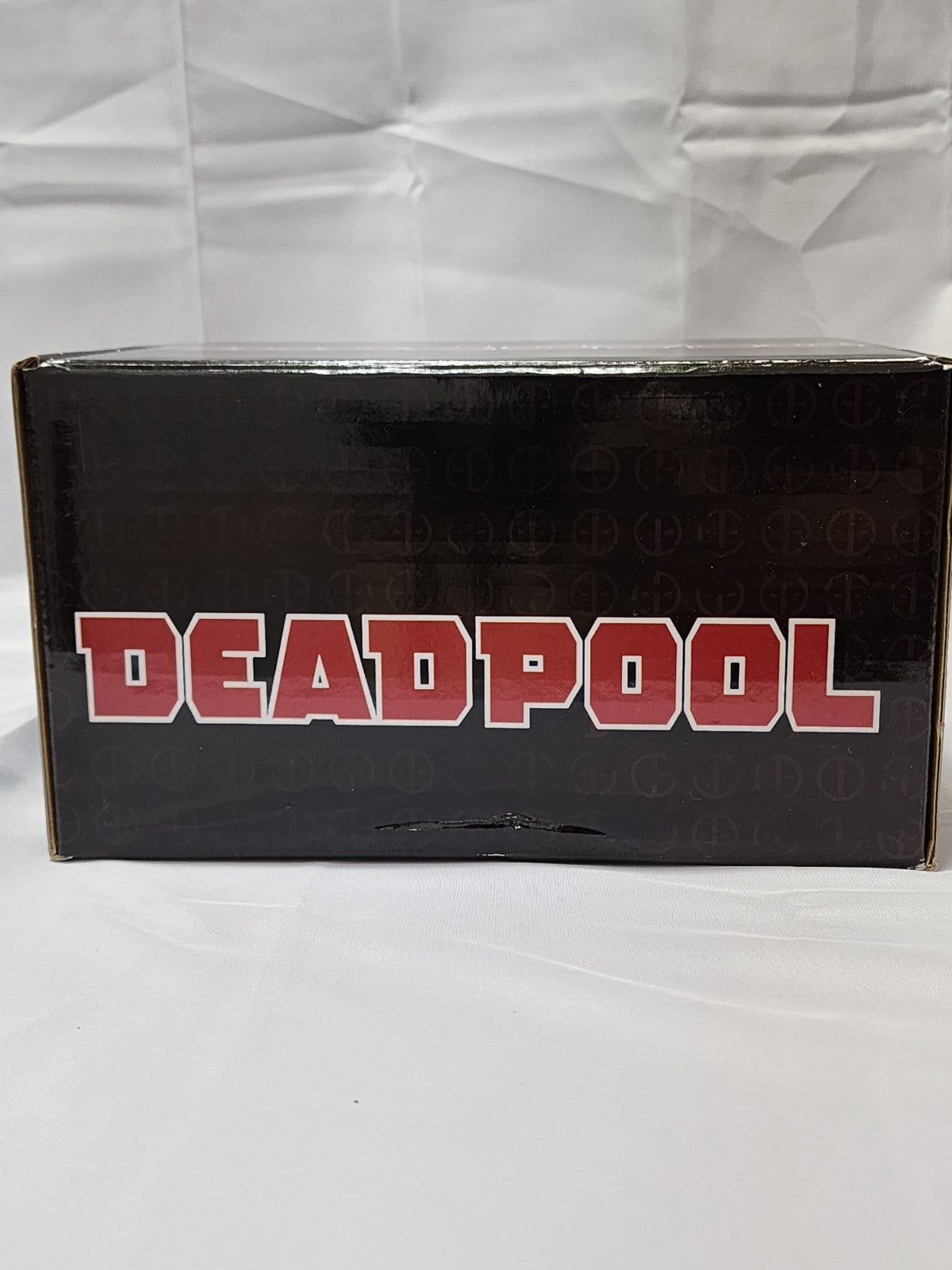 Marvel  collector corps Deadpool Funko Pop And Tee Size Medium BREE1