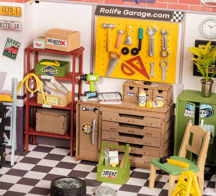 Garage Workshop ROBOTIM Rolife DIY Miniature House Kit