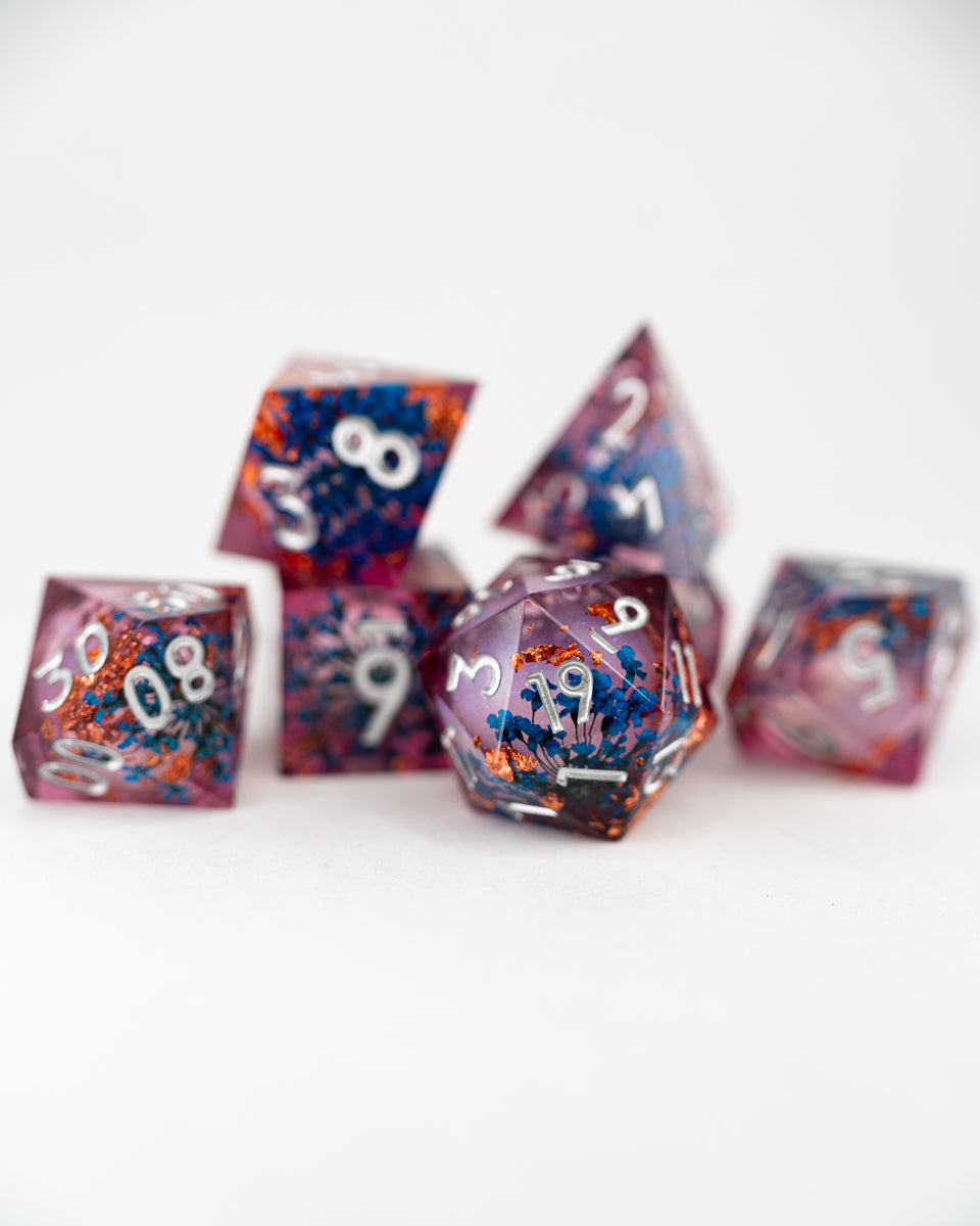 Memento Mei | 7 Piece Liquid Core Dice Set - Emberglow Gaming