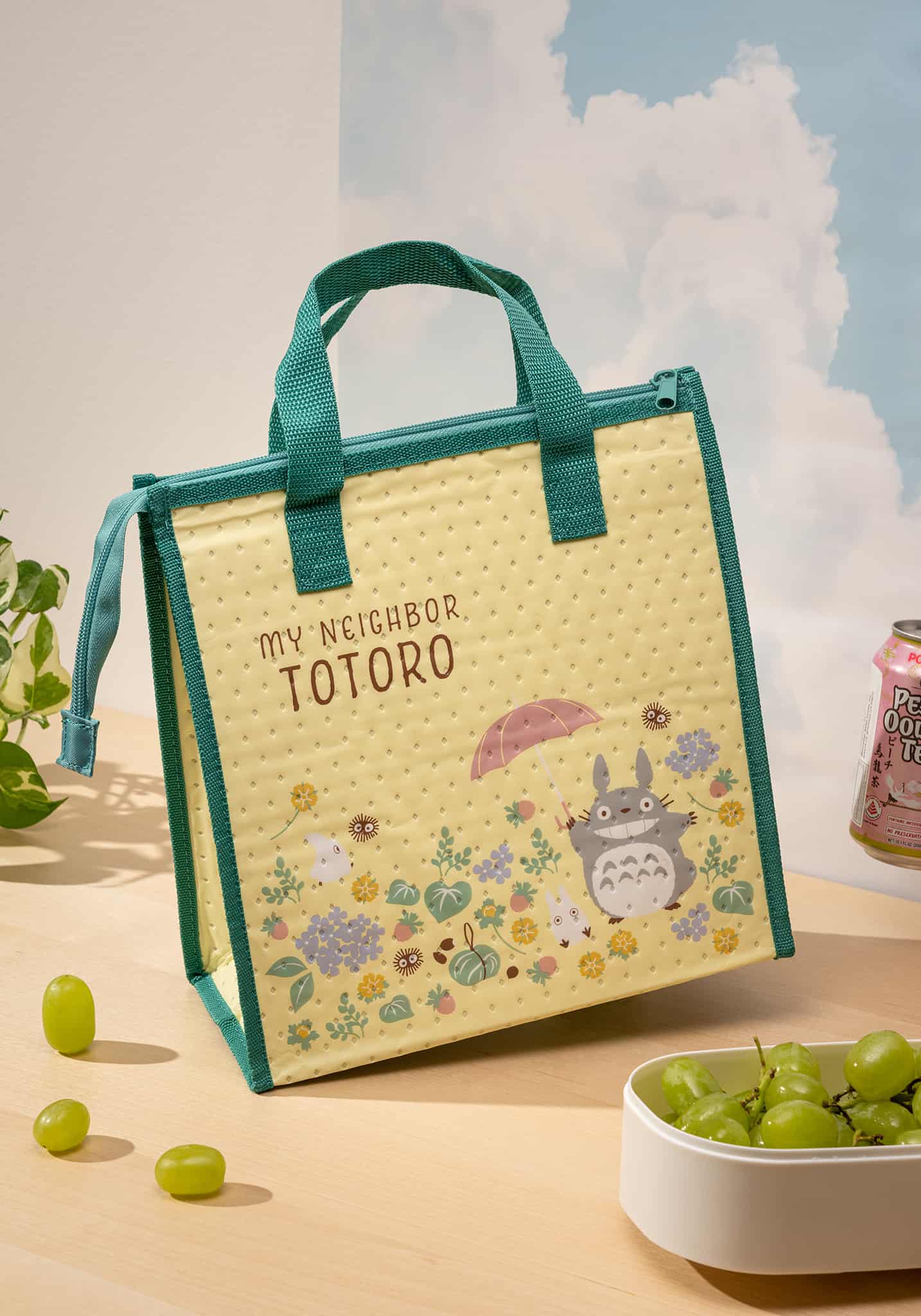 My Neighbor Totoro Insulated Lunch Bag (Flower Field)
