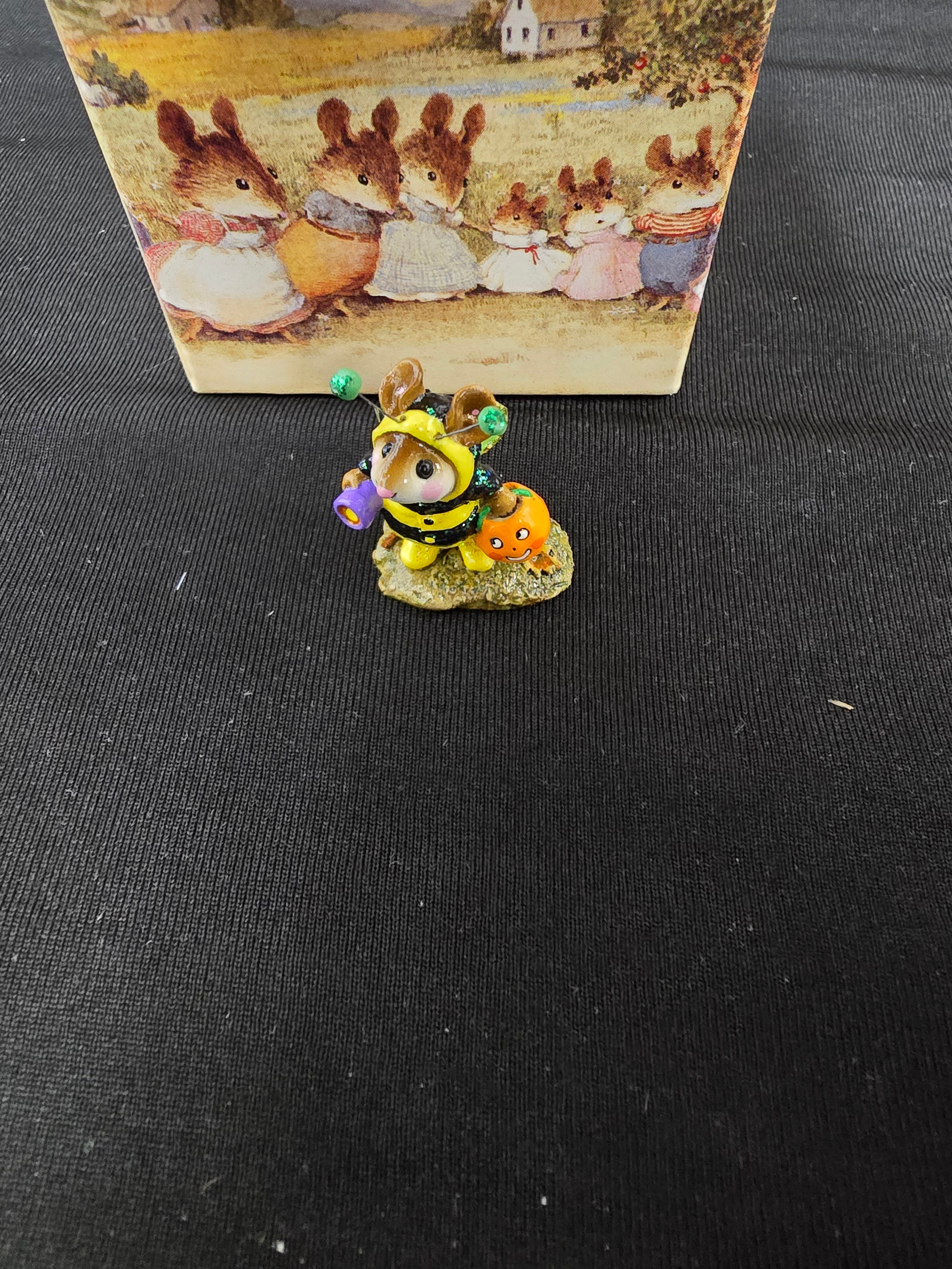 Wee Forest Folk - Bee Dazzled