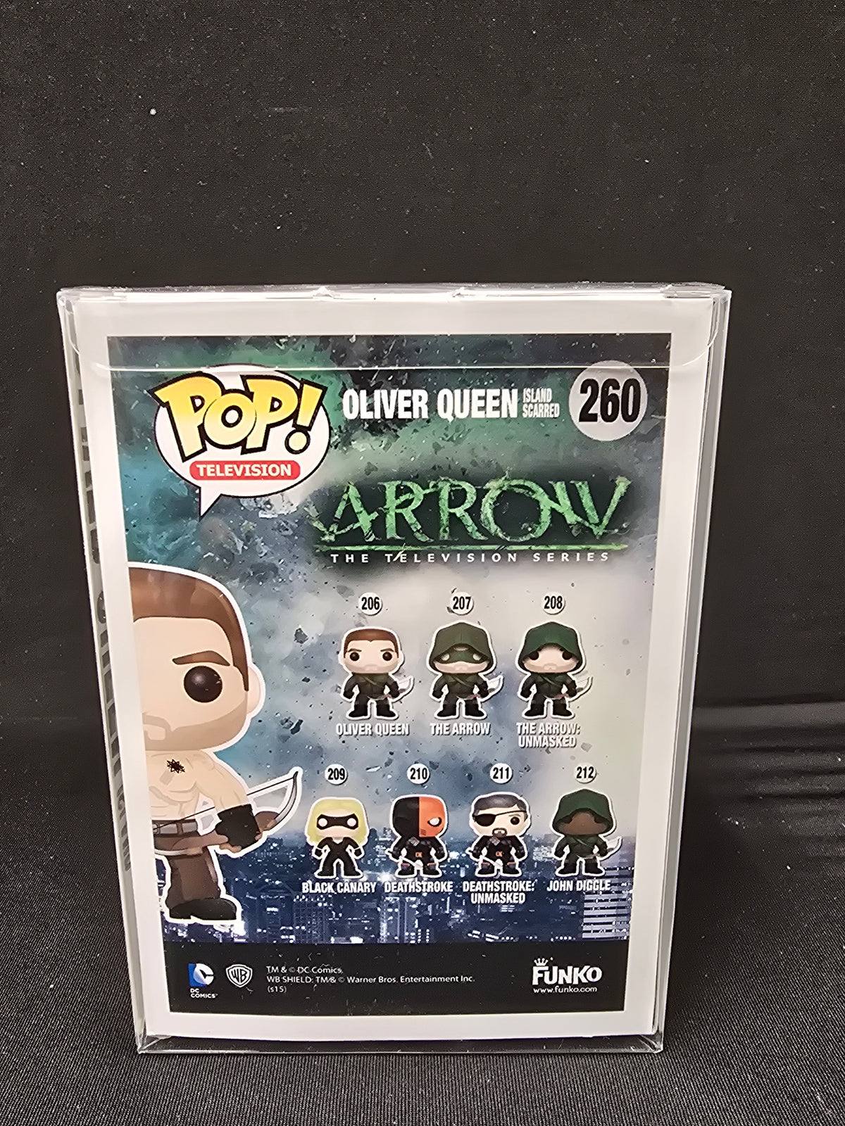 Arrow the Television Series - Oliver Queen (Island Scarred) (A FugitiveToys Exclusive)